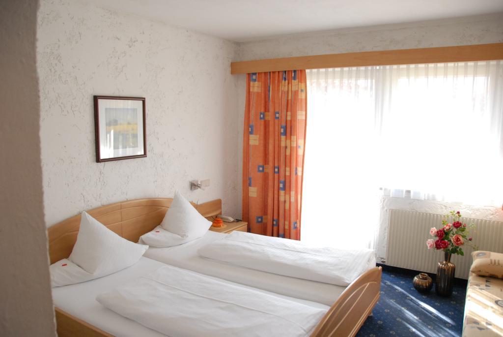 Hotel Edelweiss İnnsbruck Oda fotoğraf